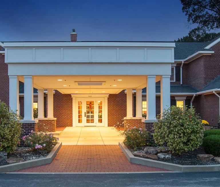 Washington House entrance in Evansville at dusk.
